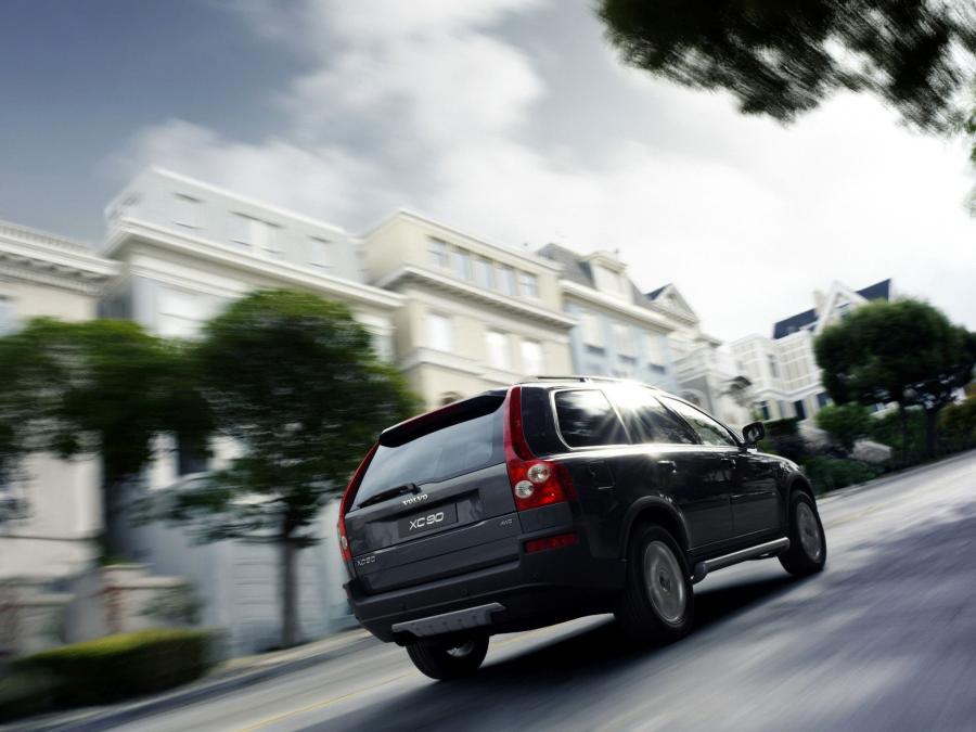  Volvo XC90 2002 года  (фото 10 из 34)